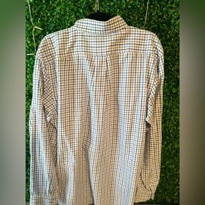 Chap’s by Ralph Lauren Men’s Button down shirt, Size Large